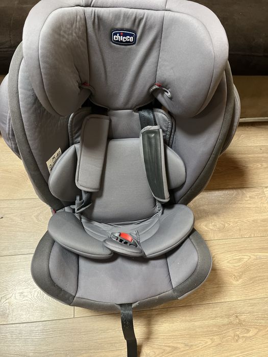 Продам дитяче автокрісло