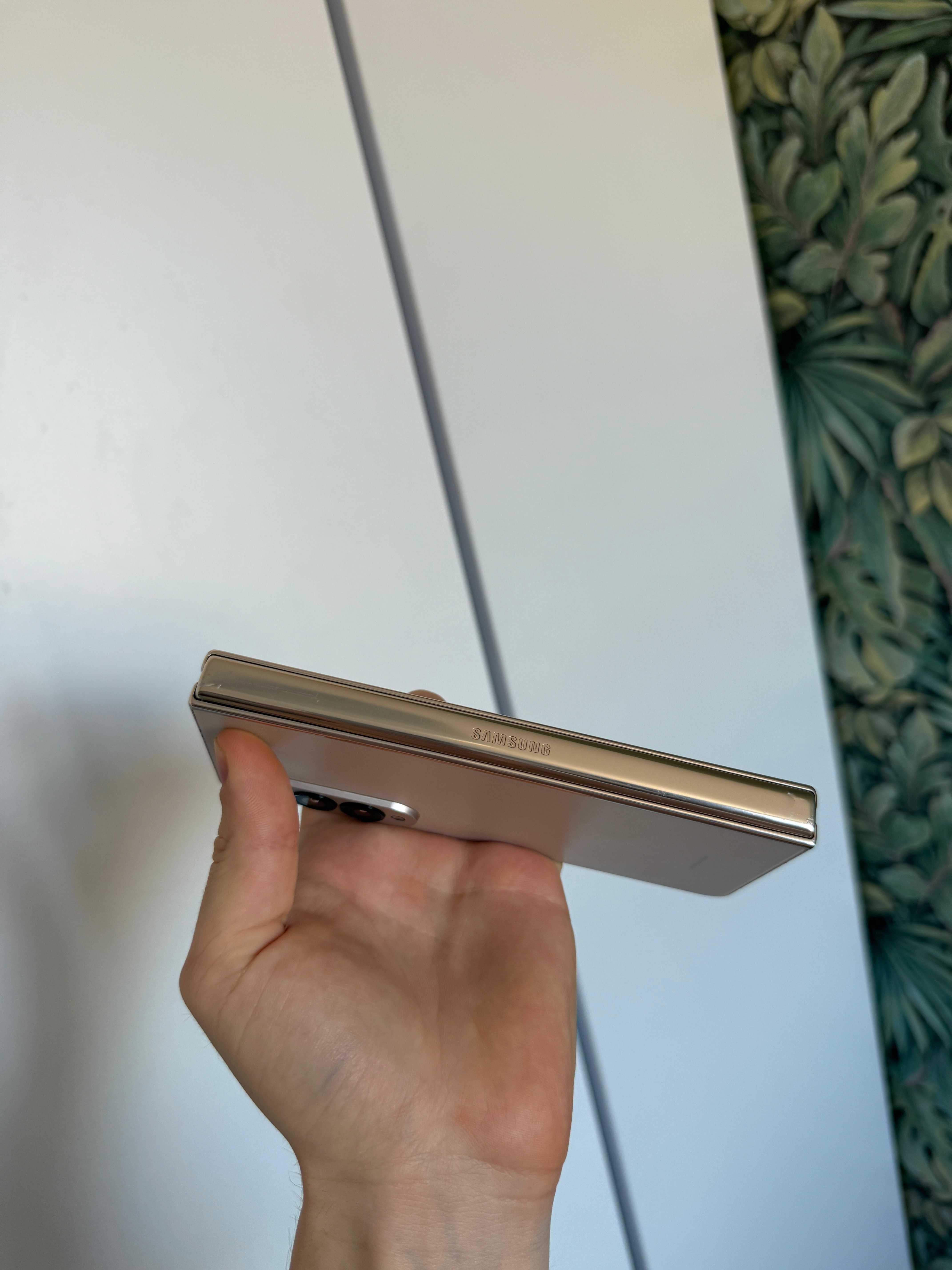 Samsung Z Fold 4 12/512GB Gold стан нового TRADE-IN F936-U1