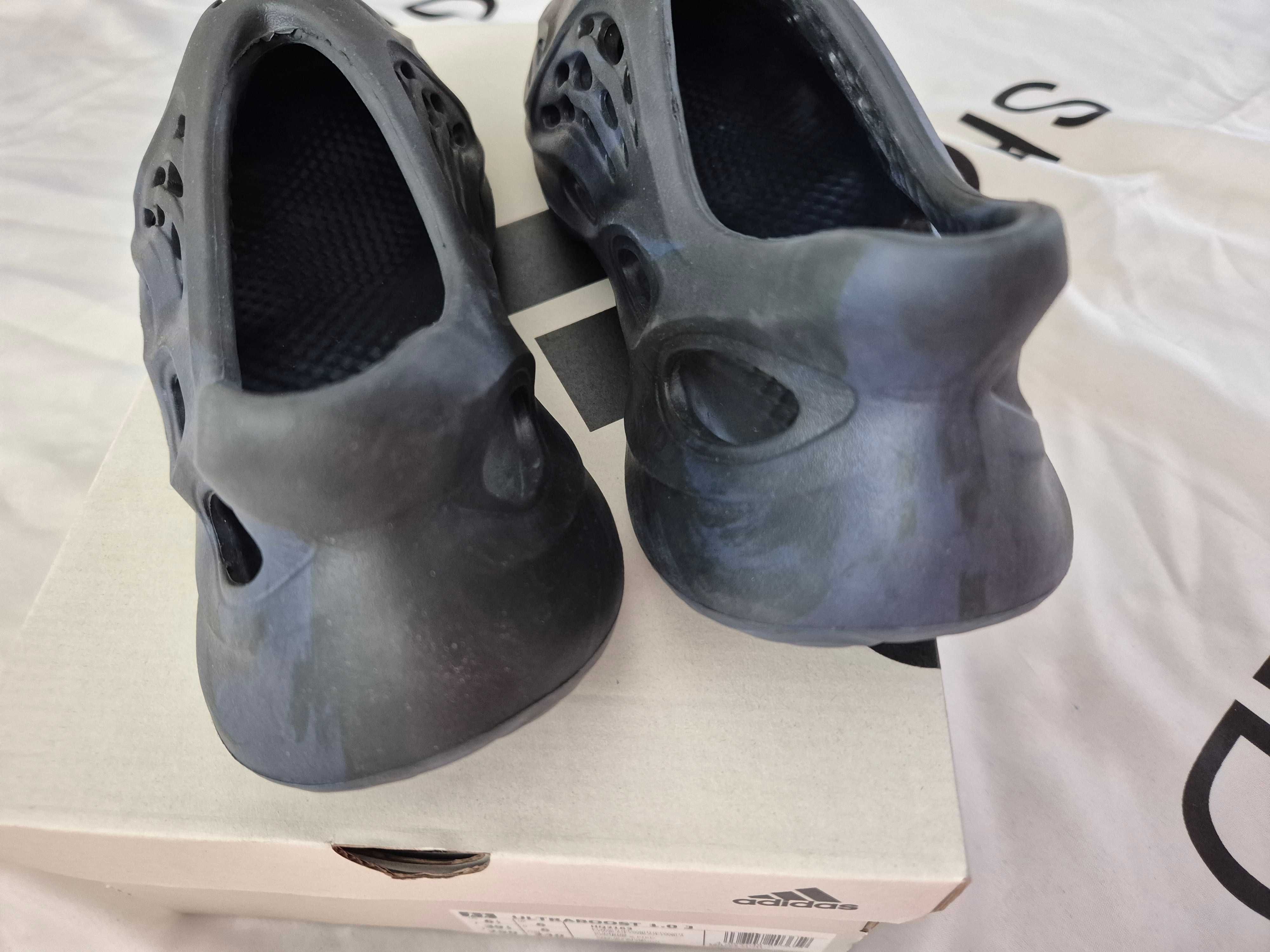 Кросівки \Ранери \Adidas Yeezy Foam Runner Carbon\Оригинал