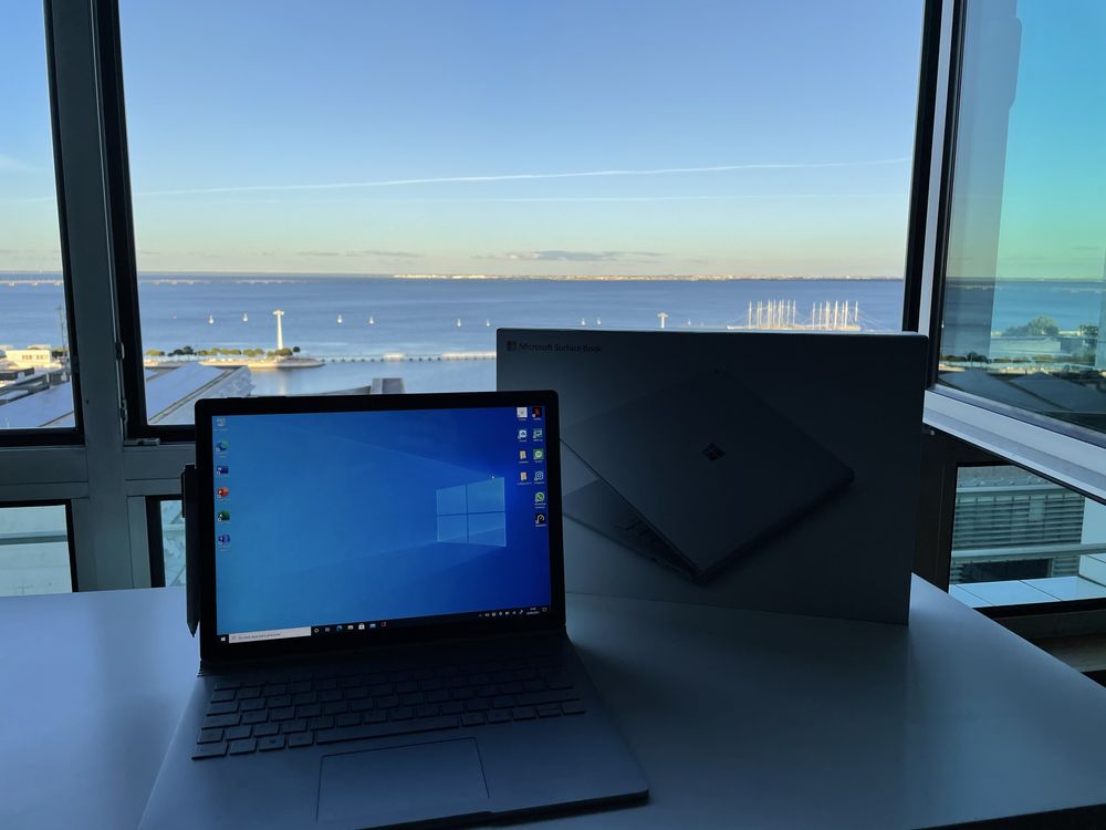 Microsft surface book