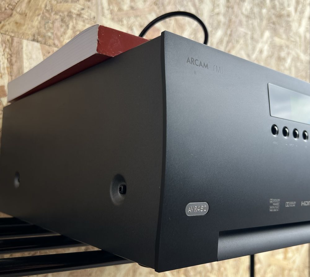 Arcam fmj AVR450 amplituner 7.1 w pieknym stanie + pilot mikrofon inst