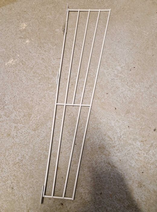 Kratka ochronna na okno dla kota