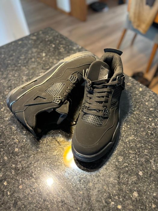 Jordan 4 Retro militar