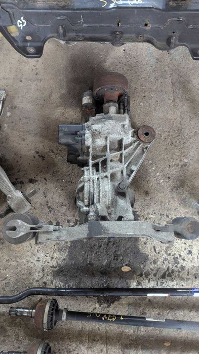 Ходова задня взборі підрамник ступиця Вольво Volvo S90 2017 - 2025