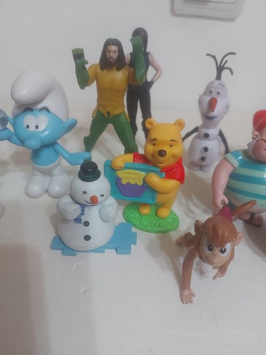 Vários bonecos da Disney e outros SÓ 30Euros