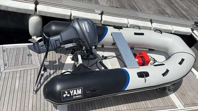 Barco YAMAHA semi rigido