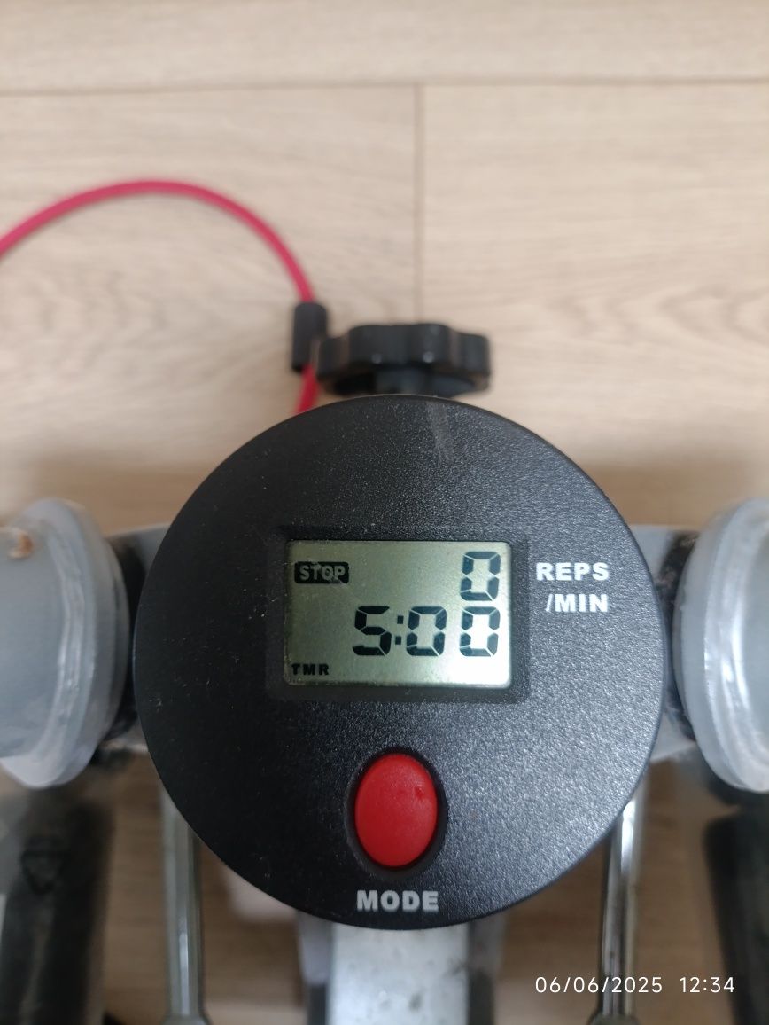 Stepper do ćwiczeń fitness Tchibo z linkami