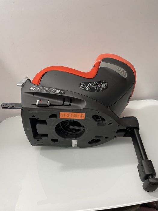 Fotelik Cybex Sirona S2 i-Size 0-18 kg,  obrotowy