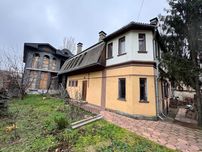 Ліски два будинки 187 и 285 кв.м. гарне місце в/у