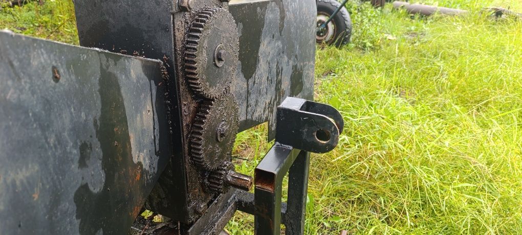Подрібнювач гілок Зубр 120