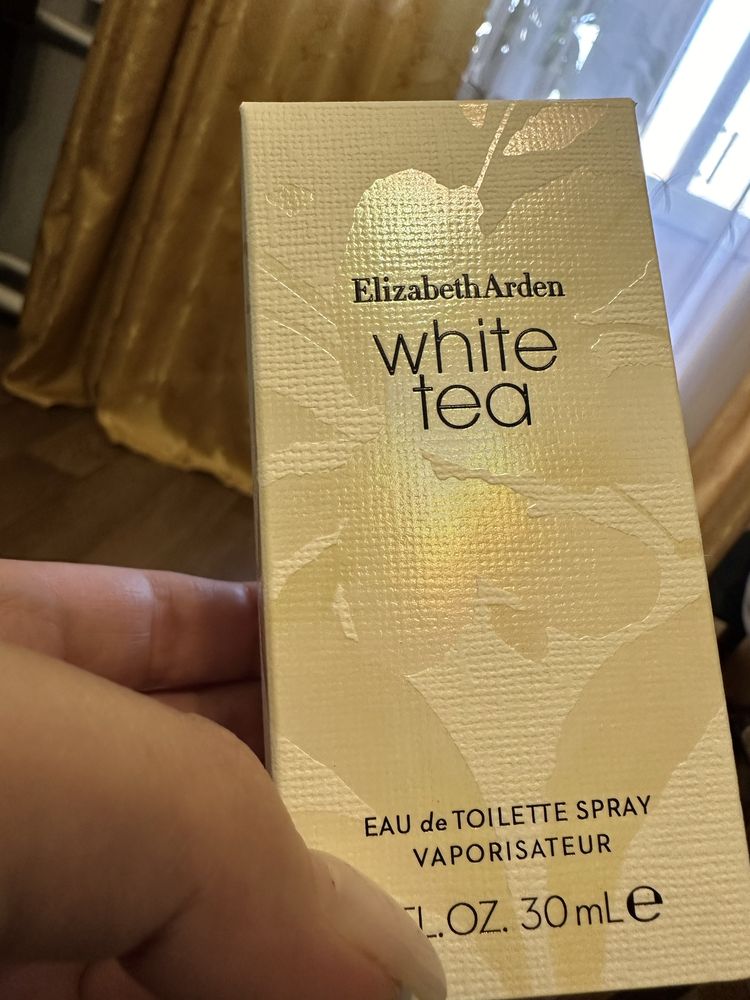 Elizabeth Arden white tea