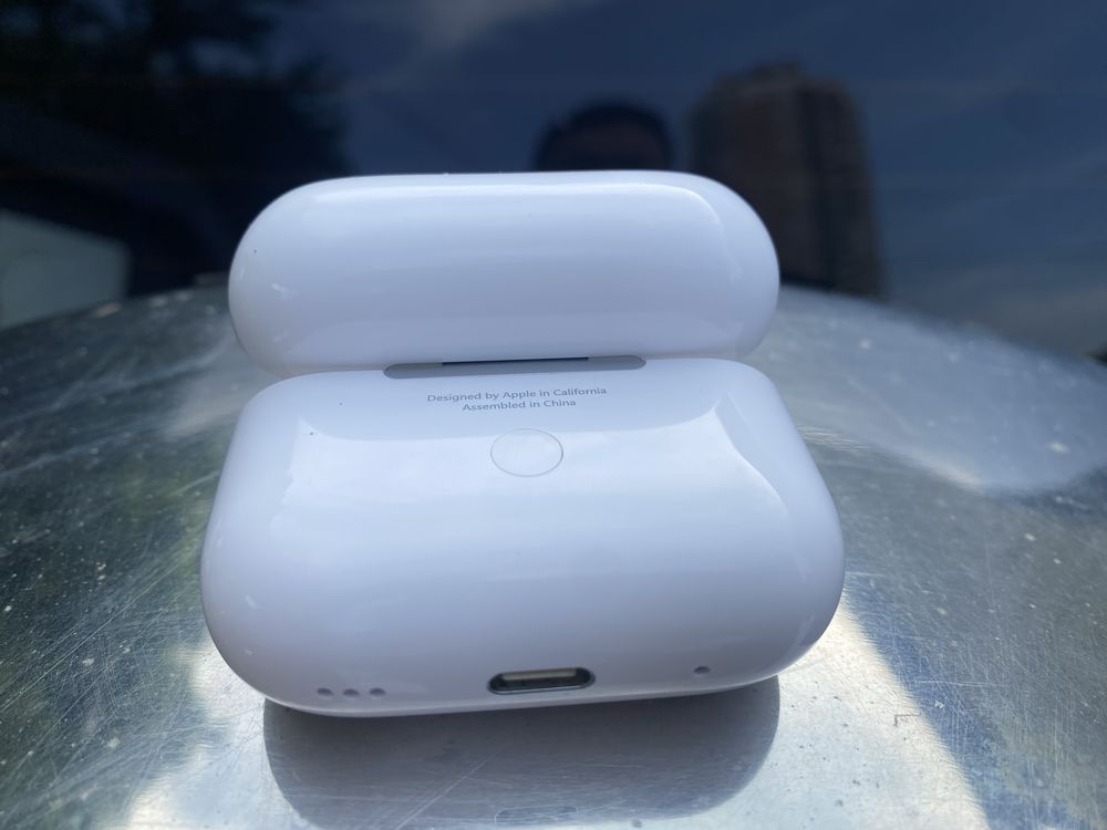 Продам кейс AirPods pro 2 Taype-c Оригінал