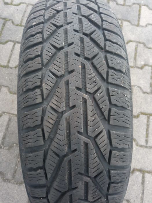 Opony Kormoran zimowe 195x65x15 i/lub felgi stalowe 6Jx15 H2 ET45