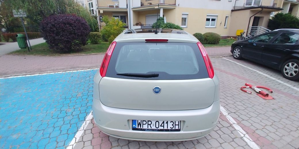 Samochód Fiat Grande Punto 2007 Benzyna 1.4