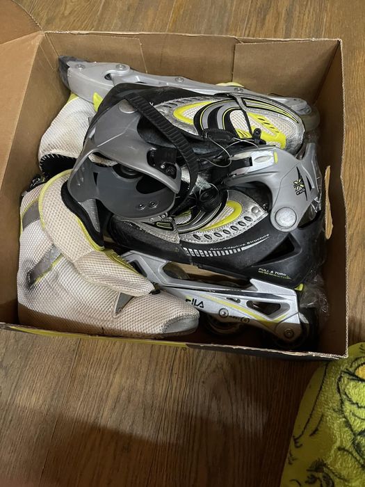 Продам роликові ковзани