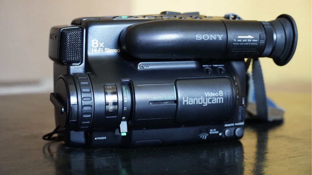 Zestaw Kamera Sony Handycam 8 mikrofon torba zasilacz akumulatory CCD