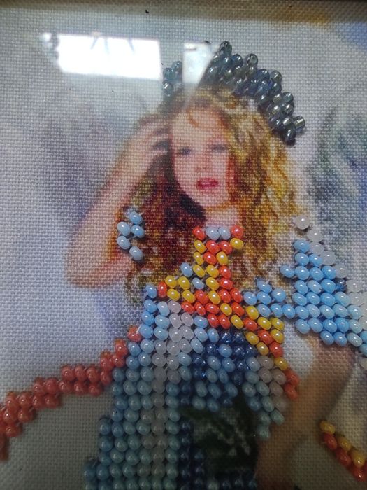 Продам вишиту картину Янголятко (Ангел)