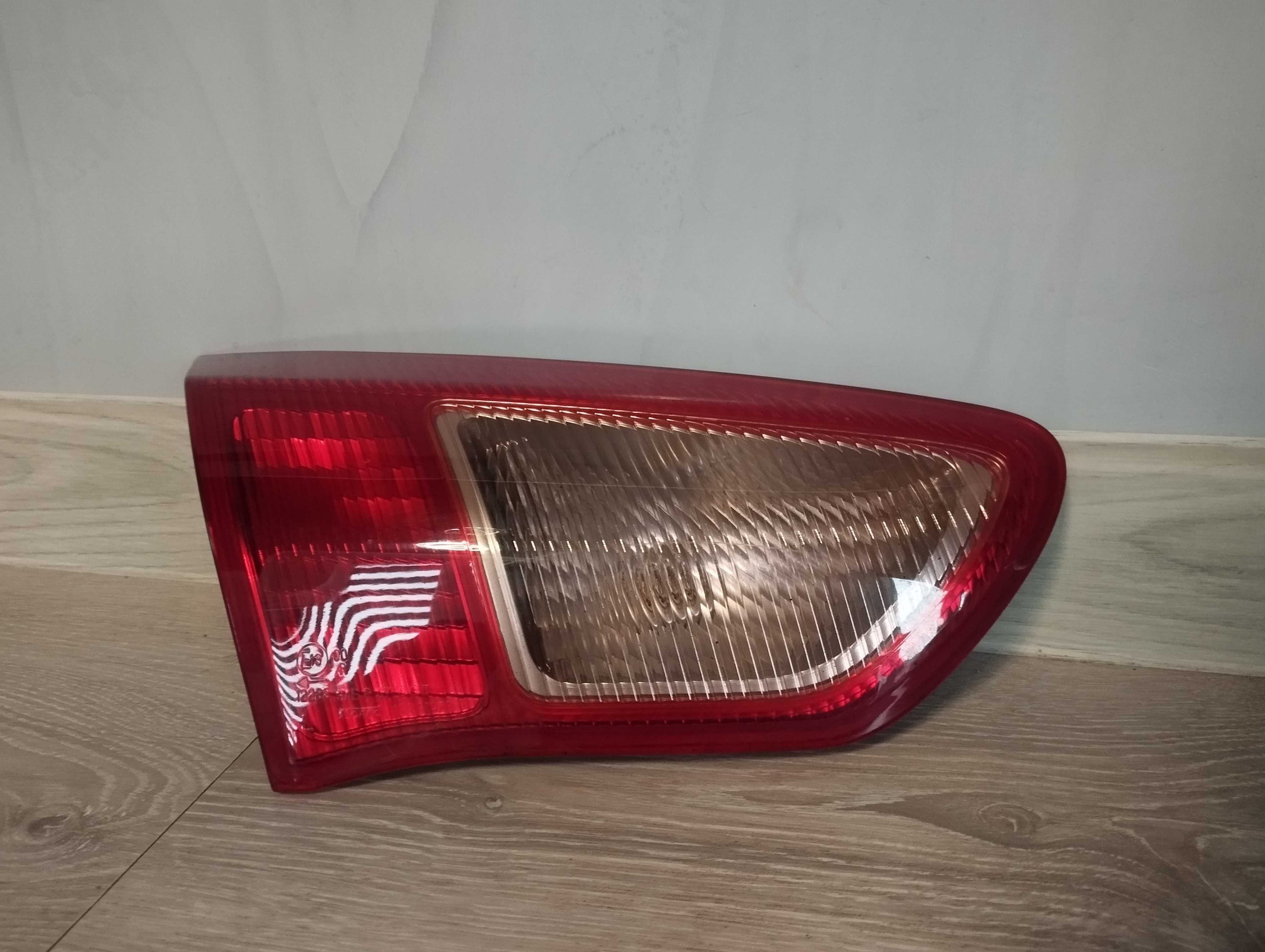 Lampa Mitsubishi Lancer lewa tylna lewy tył ]