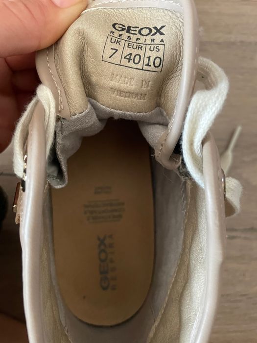 Sapatilhas e botins Geox novas