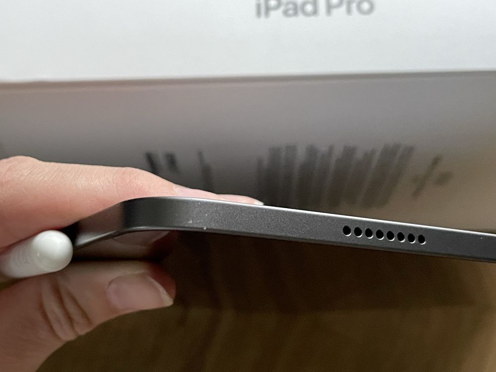 iPad Pro 11” M1 (3gen) 512GB + Apple Pencil2 + Magic Keyboard + etui