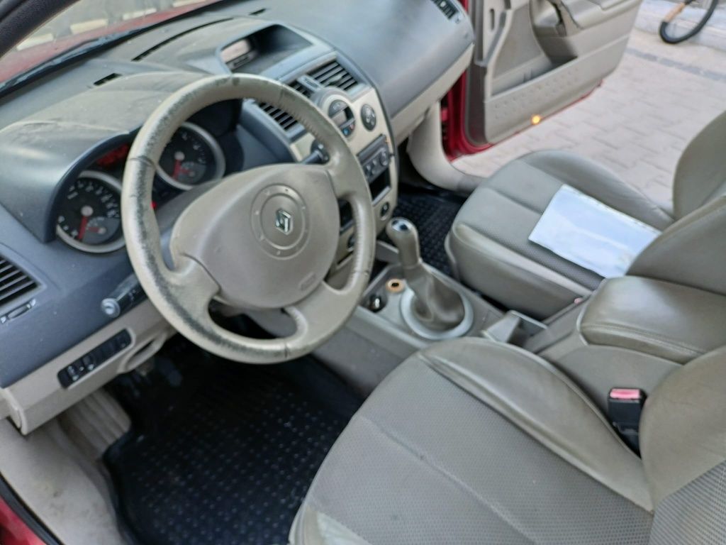 Renault Megane 1.6B 2005r
