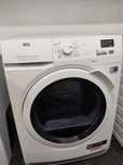 Máquina Secar Roupa 8 kg AEG