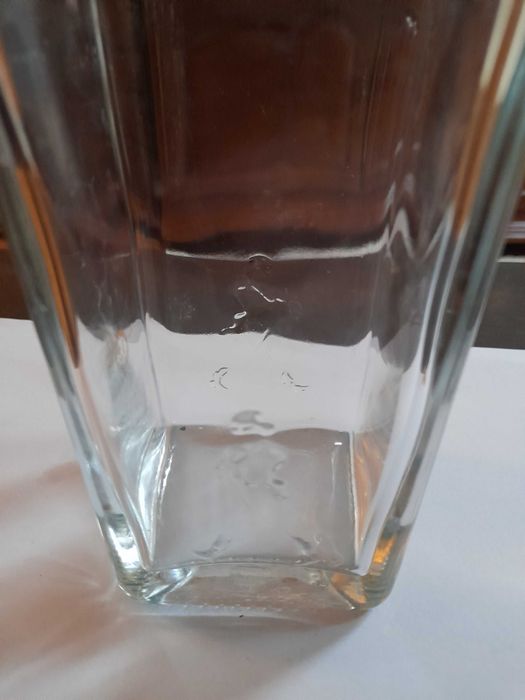 Stara, kolekcjonerska butelka po whisky