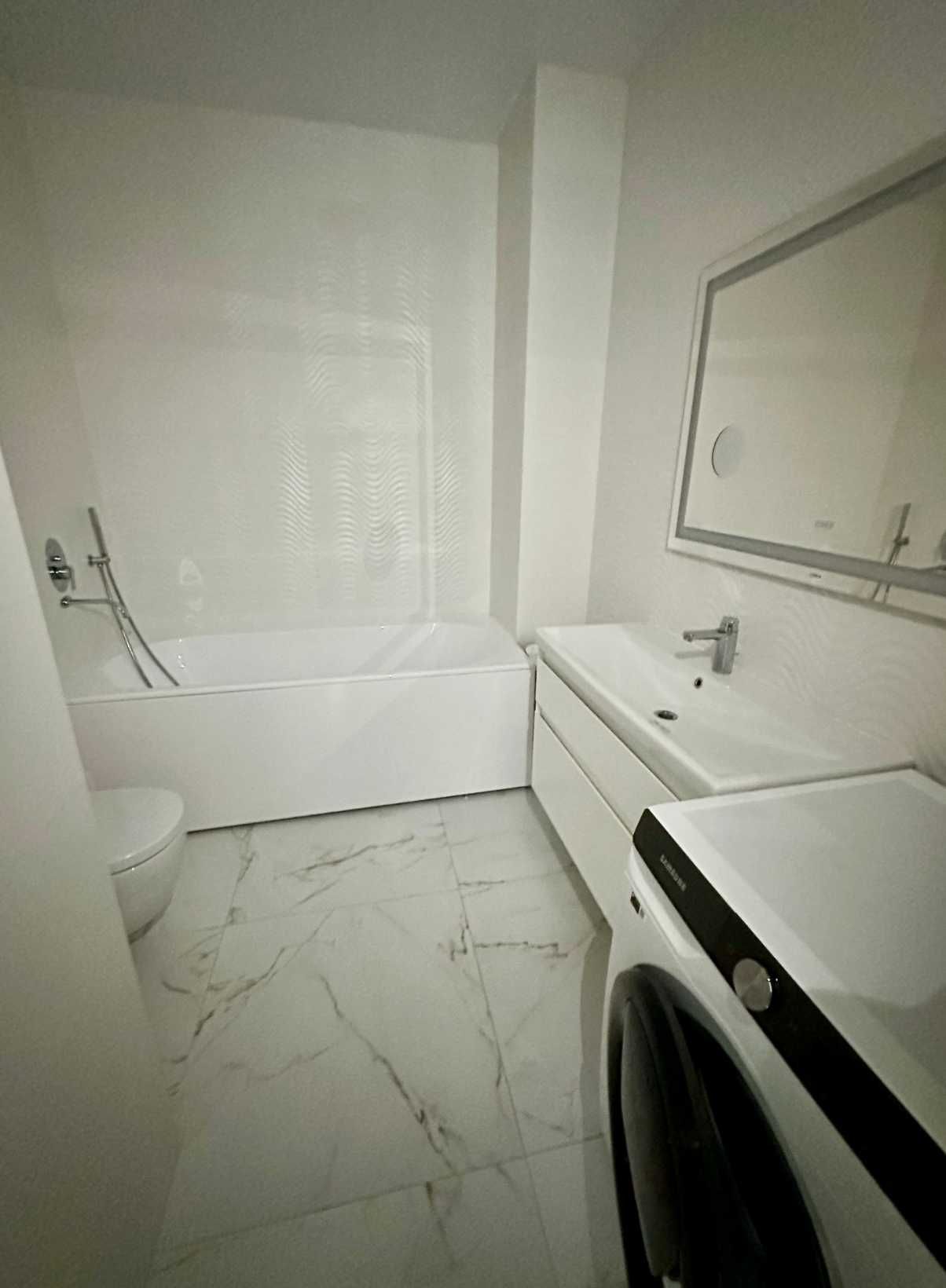 Продам 3х кімнатну квартиру ЖК Comfort City з власним басейном Центр