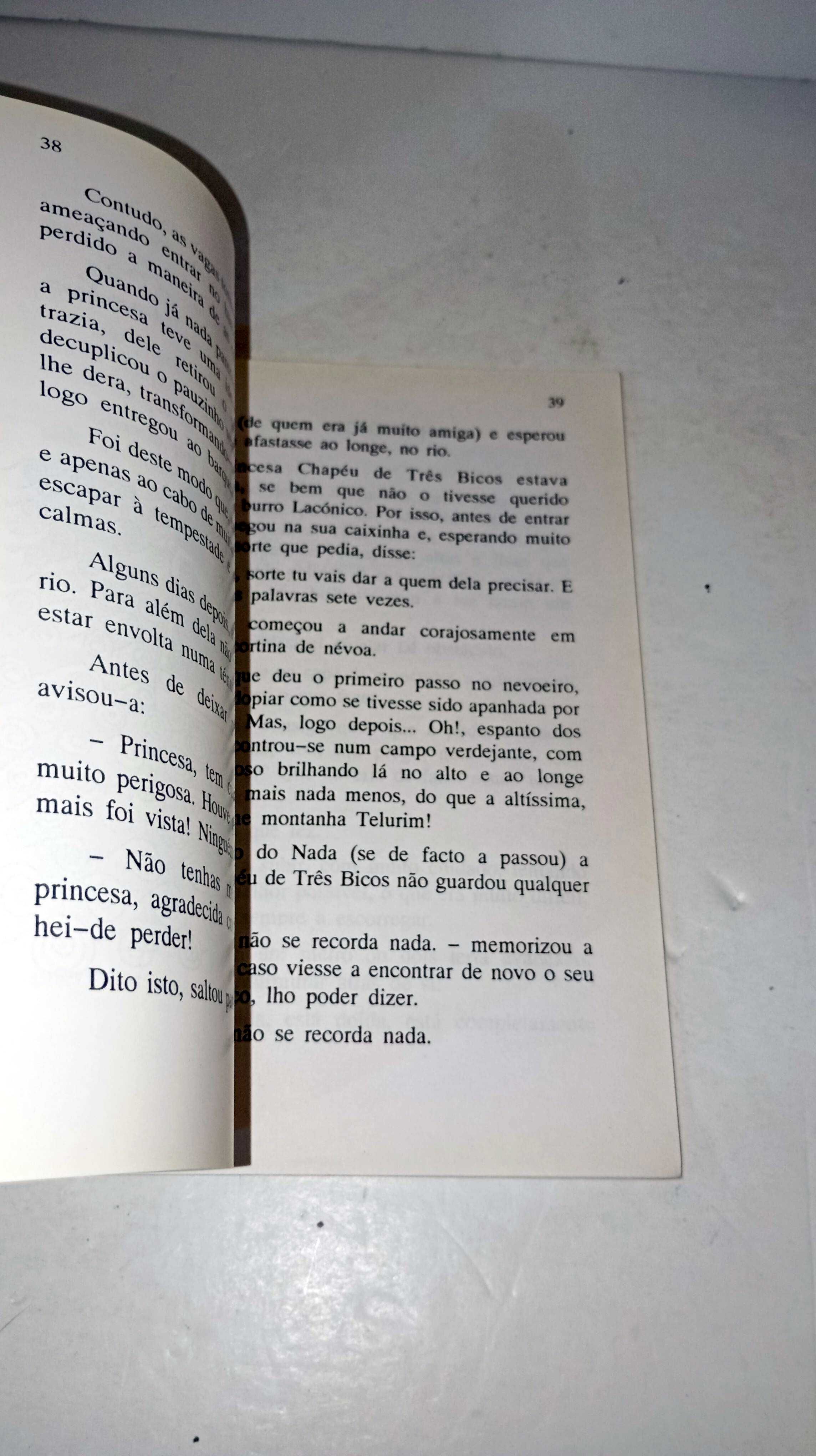 A Princesa Chapéu de três Bicos