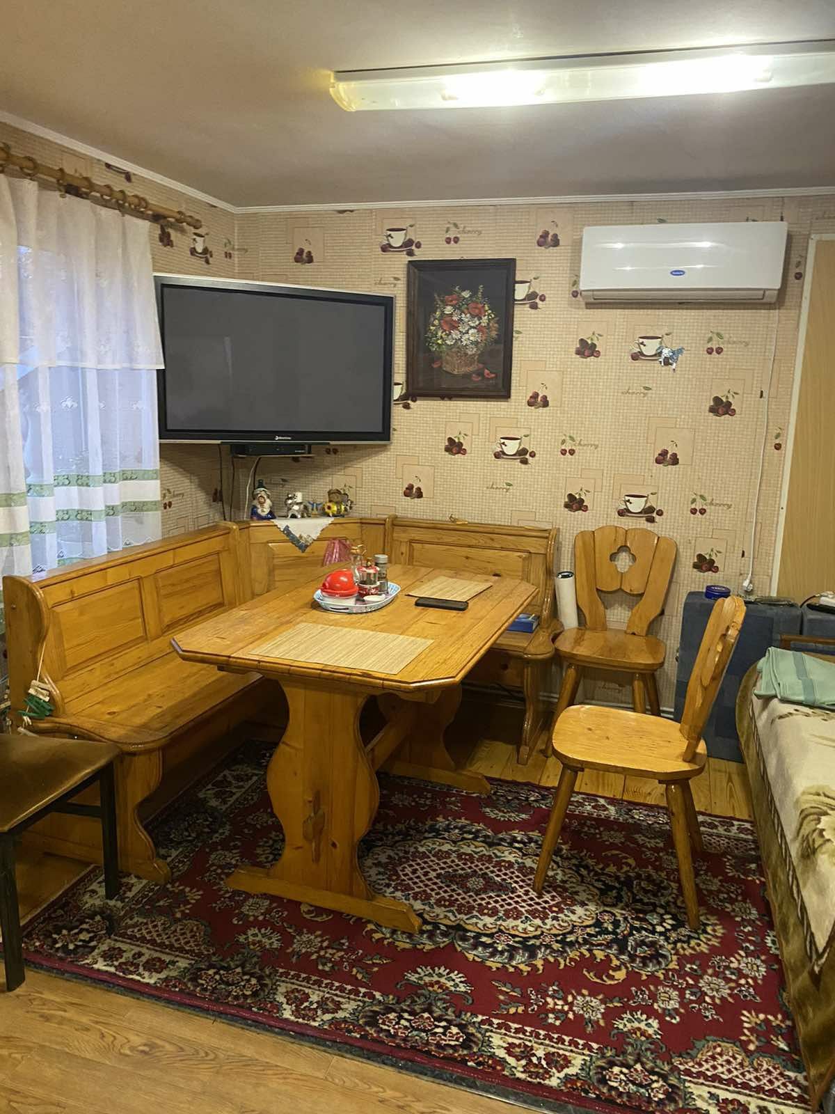 Продається чудовий будинок в Ужгороді