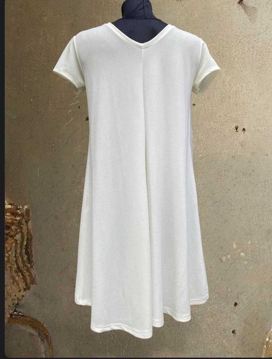 Sukienka krótka do kolan dress na krótki rękawek biała  w motyle  38/M