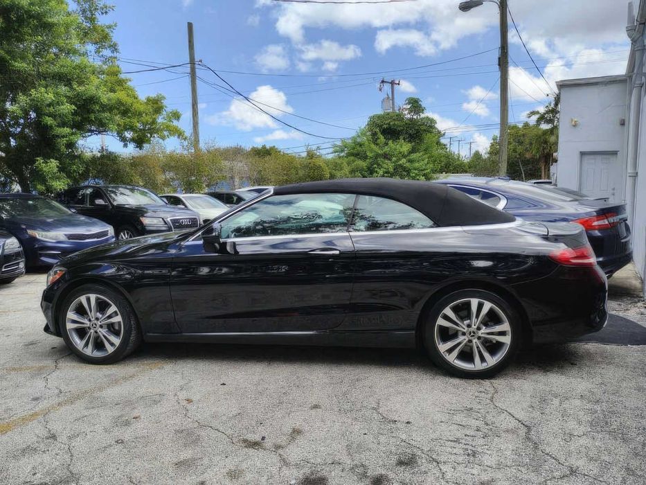 Mercedes-Benz C-Class C 300      2019