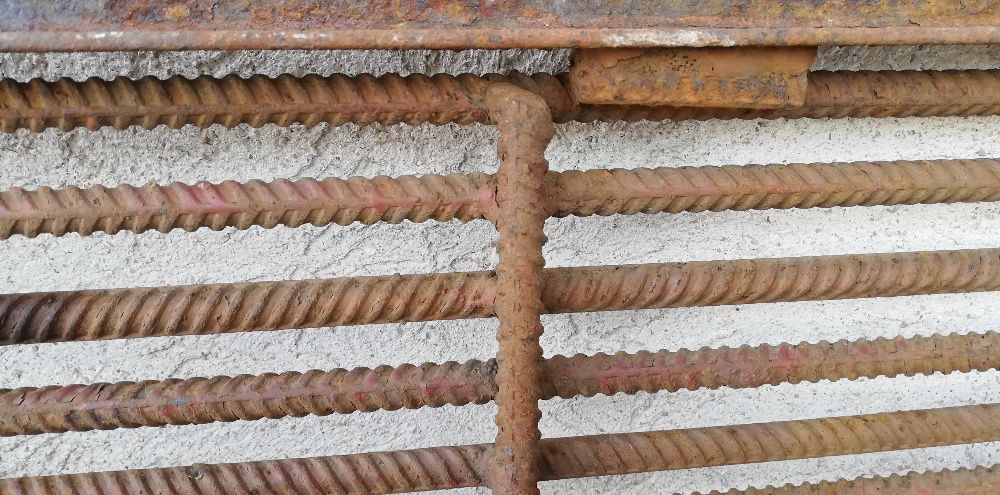 stara krata z ramą, ruszta