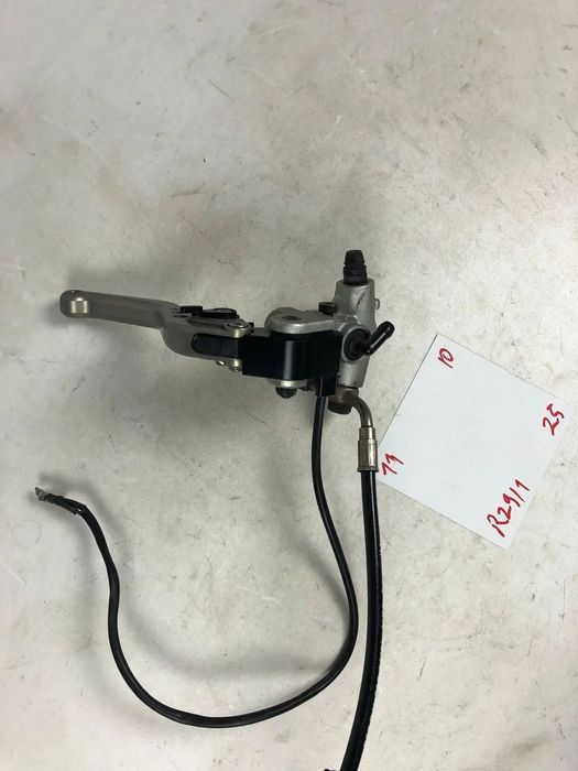 Aprilia Tuono 1000 RSV4 1000  Pompa Hamulcowa Przód Klamka Dźwignia