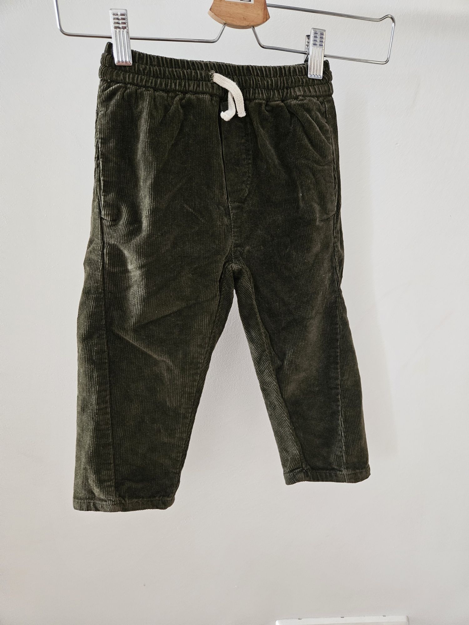 Spodnie sztruksowe Zara 98