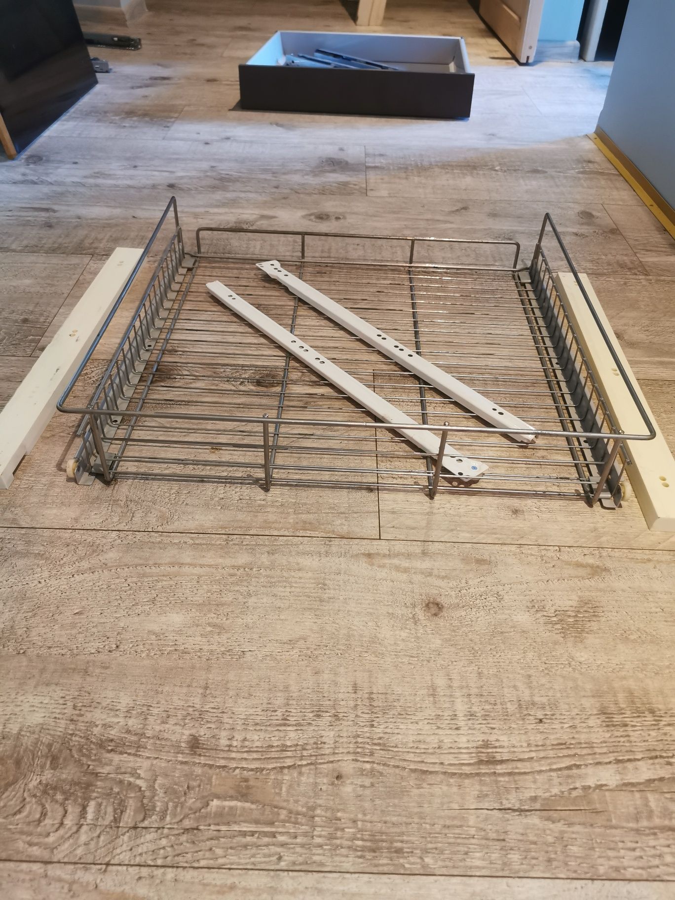kosz ,szuflada 60x60 wraz z szynami. Meble kuchenne..