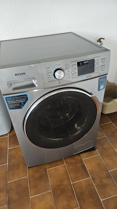 Máquina de Lavar Roupa Becken 8kg – 1400 rpm – Como nova