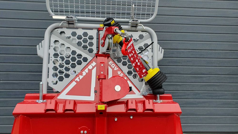 Wyciągarka leśna do drzewa TAJFUN EGV 45A - 45AHK - Pilot Elektryczny