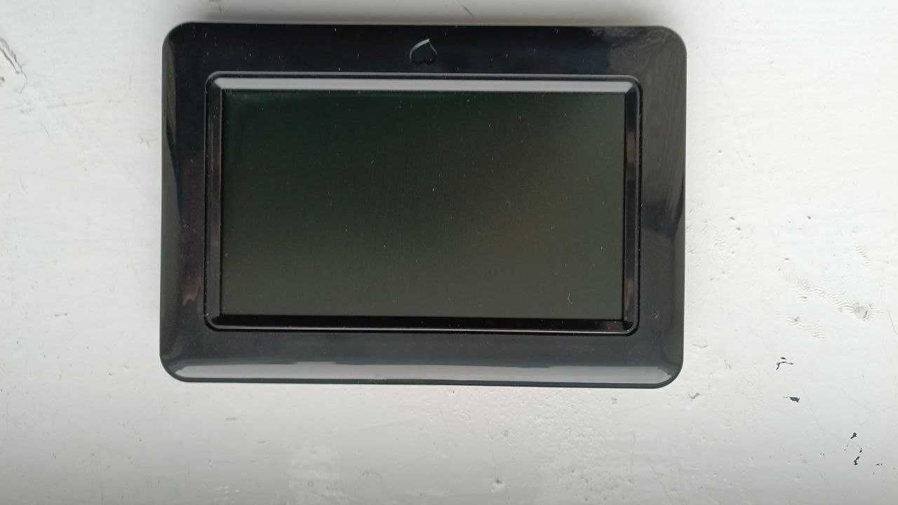 Цифрова фоторамка UFO DPF0700