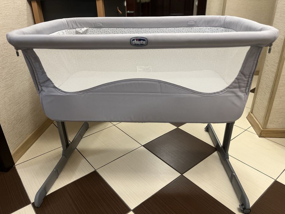 Ліжечко Chicco next2me