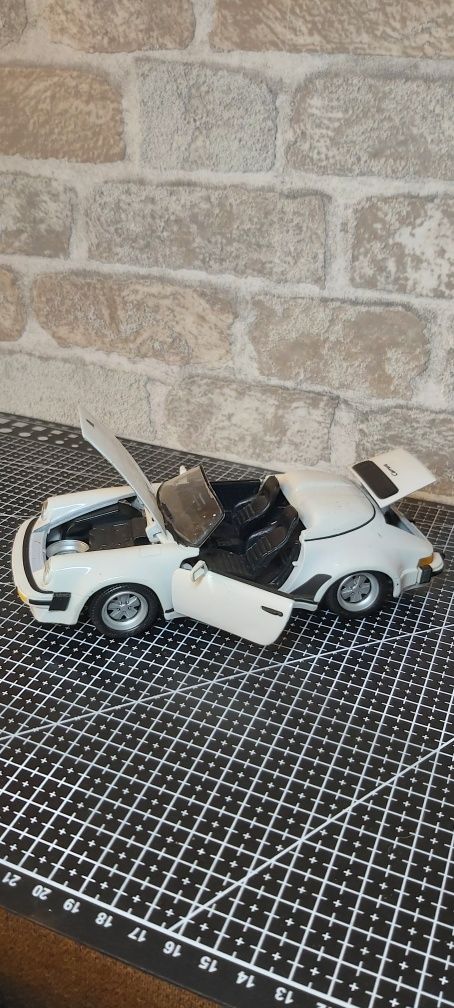 Model porsche 1:24