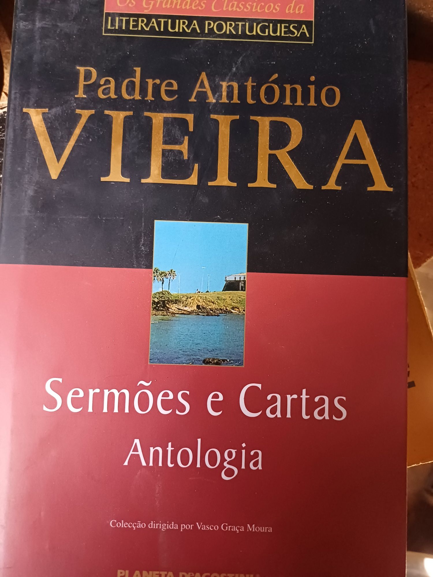 Livros de Camões e padre antonio vieiraa