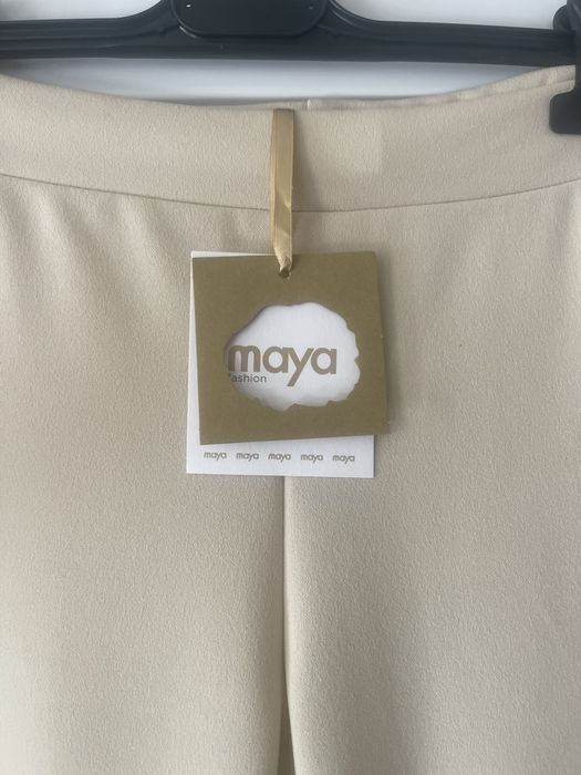 Spodnie dzwony beżowe