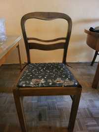 Starodawne krzesła