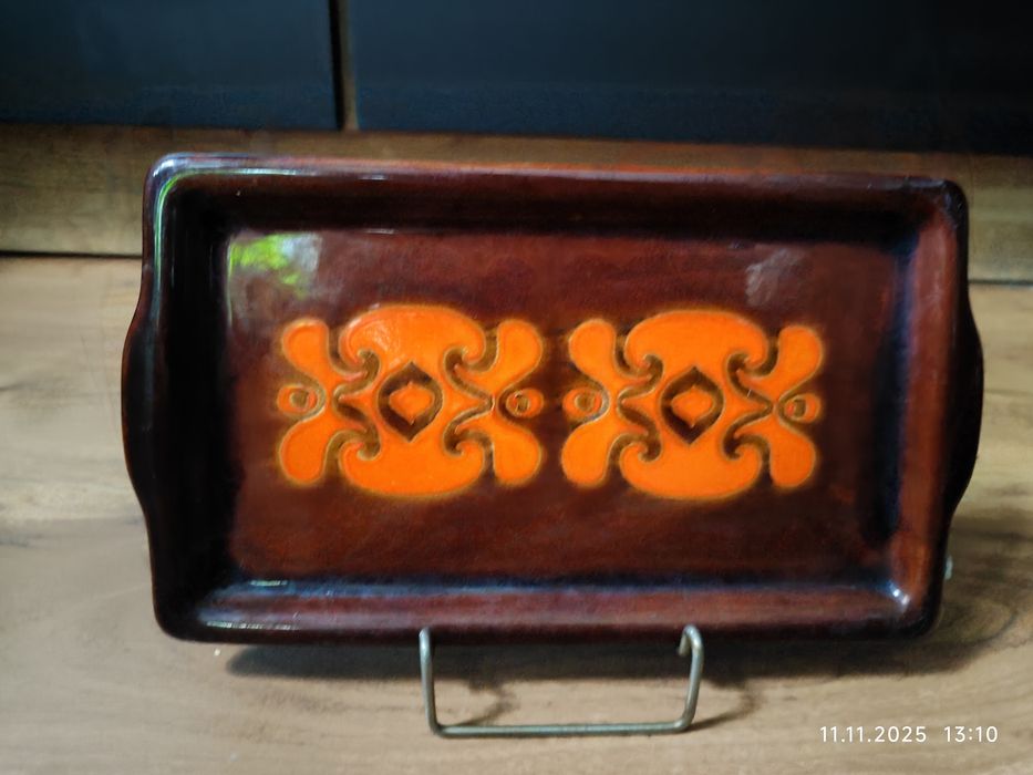 Taca, podstawka ceramiczna. Wzór ludowy