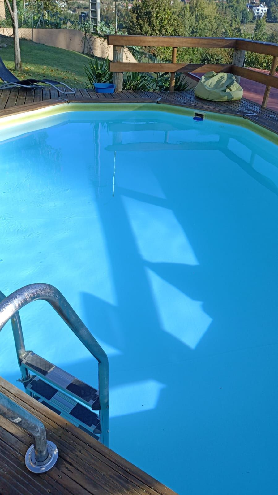 Limpeza e manutenção de piscinas