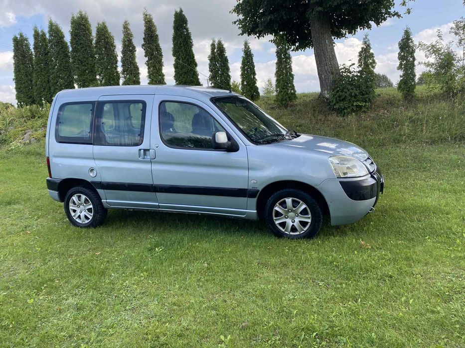 Peugeot Partner przystosowany do przewozu osób niepełnosprawnych