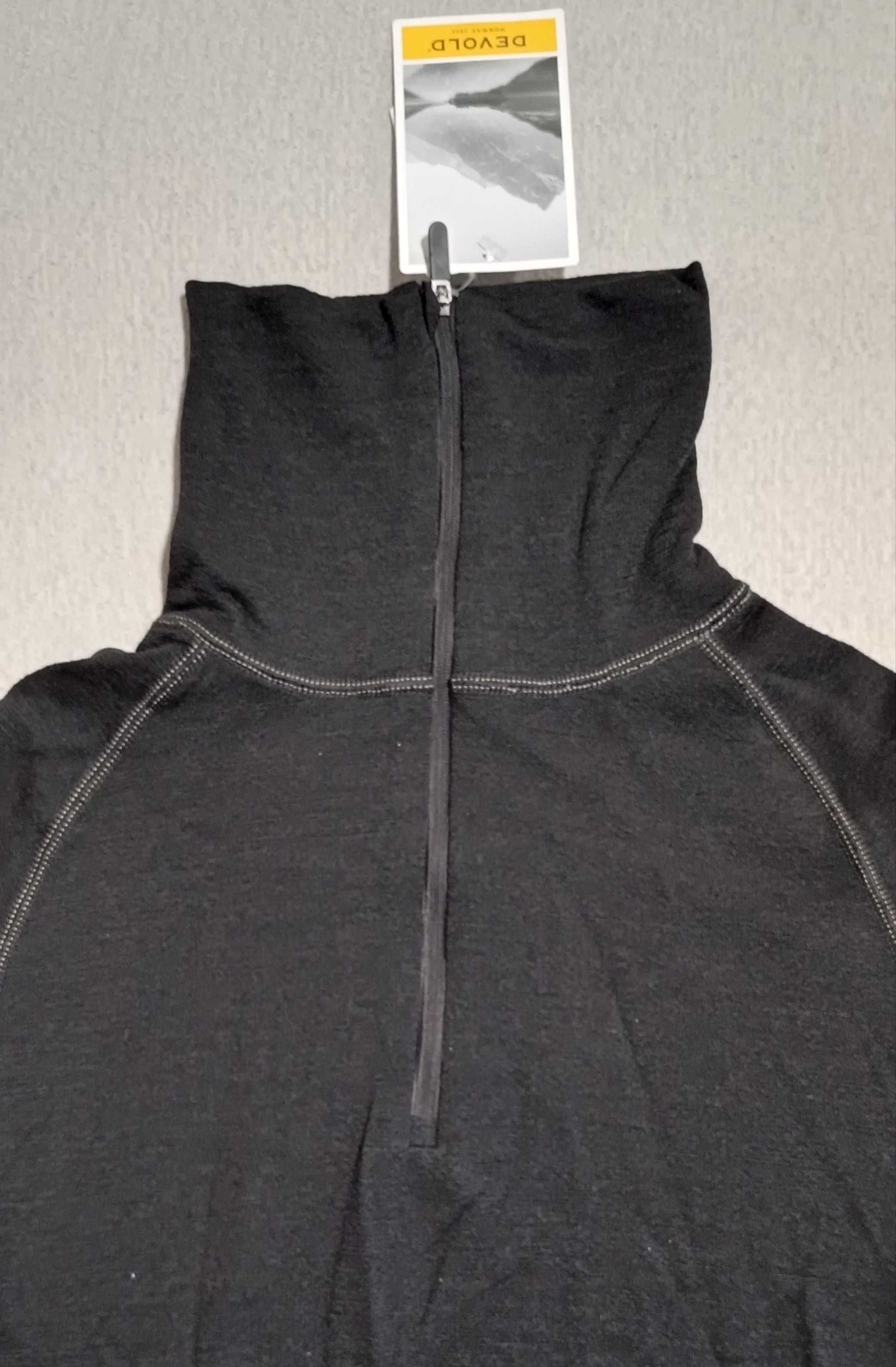Koszulka Devold Expedition Merino 235 Zip Neck Man S black nowa
