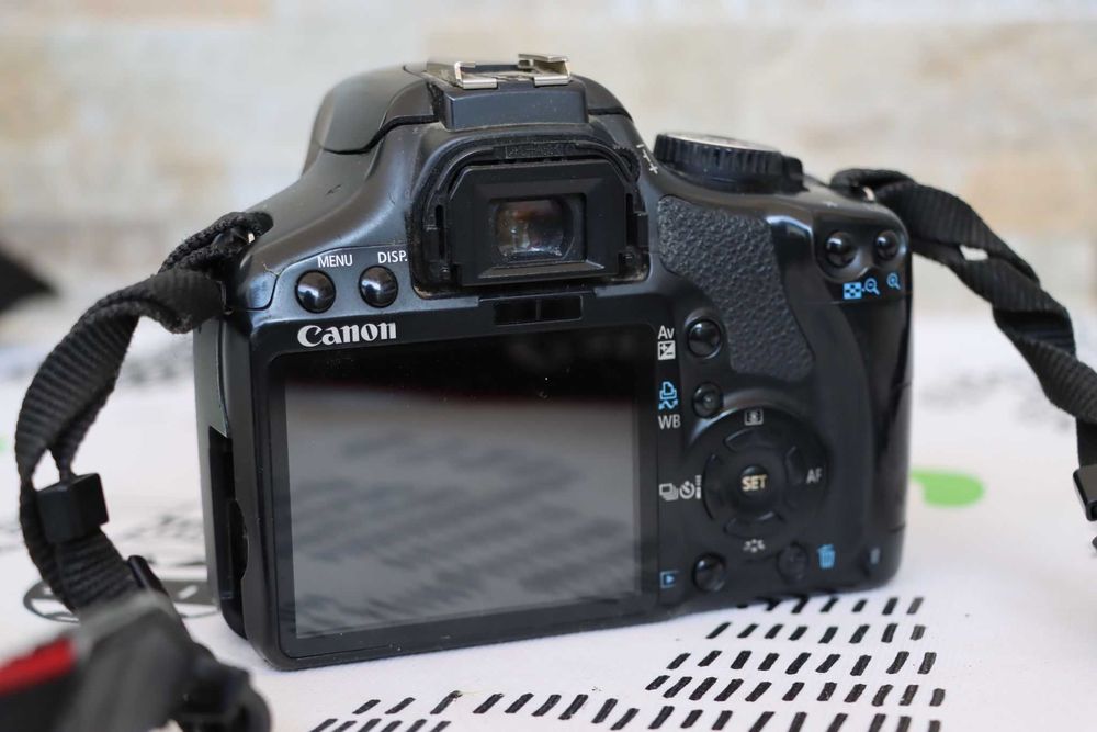 Canon EOS 450D + Carregador + Mala + Objectiva Lente 18-55mm