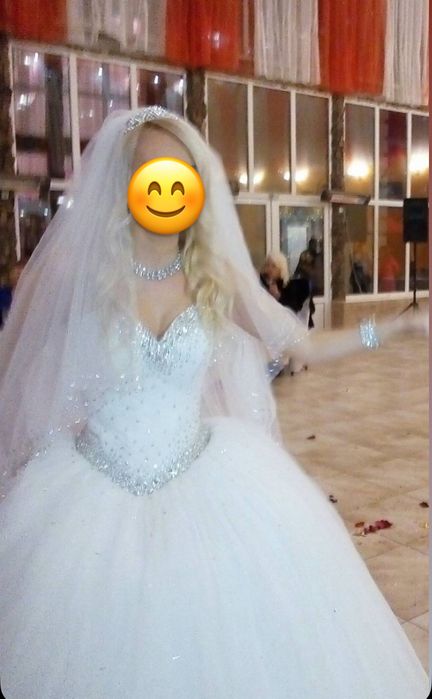 Пишна Весільна сукня